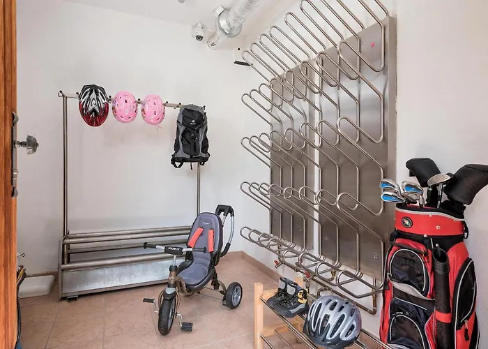 - 24 Neben Skipiste Und Skilift Bad Kleinkirchheim