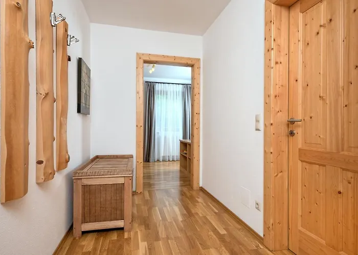 - 24 Neben Skipiste Und Skilift *